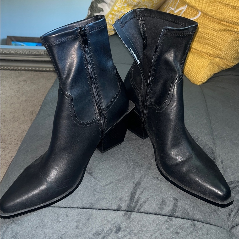 Steven Madden Black Ankle Boot